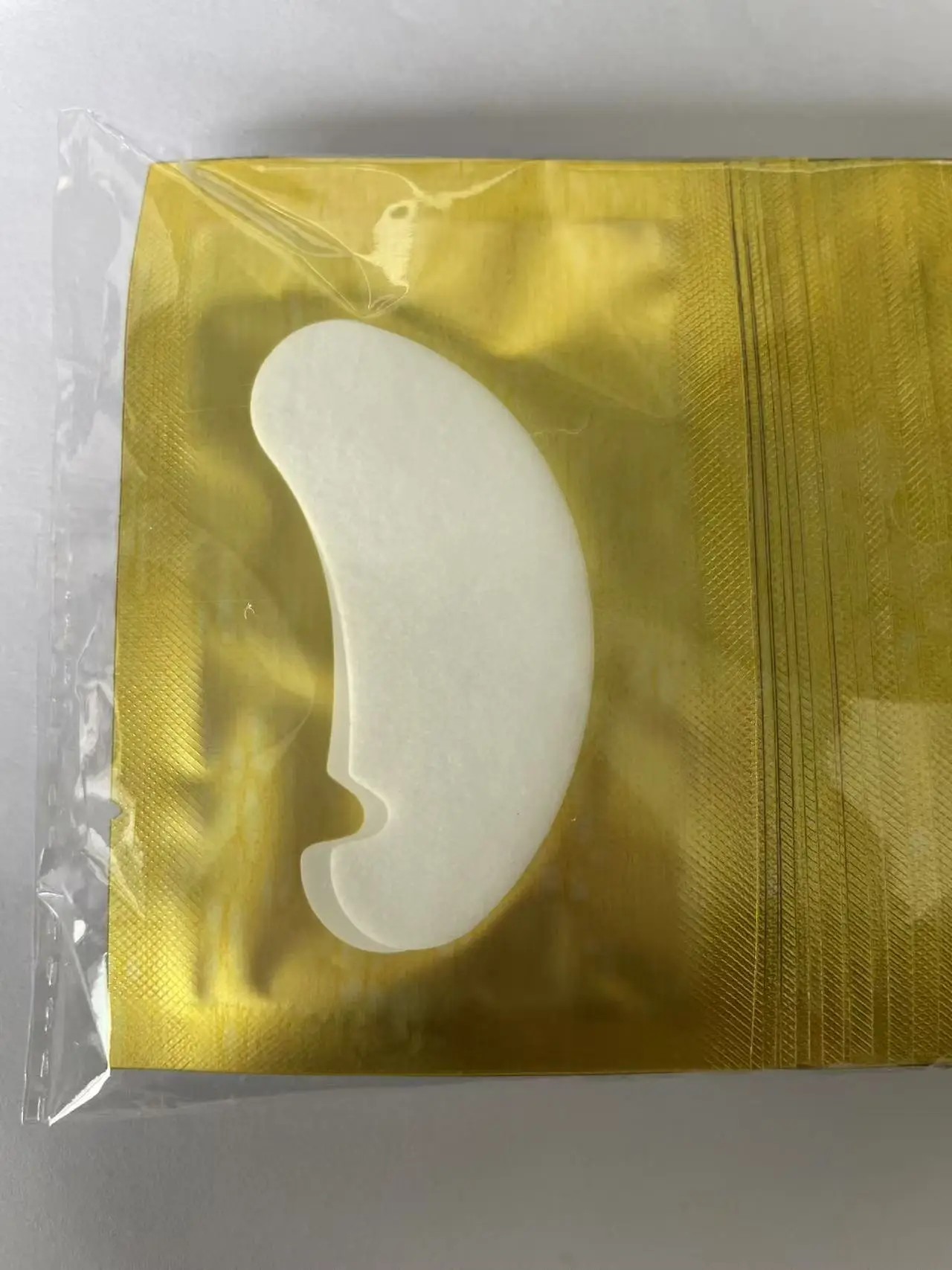 U-Shaped V-Shape Eyelash Spacer for Huawei P50 Pro P40 Pro - Image 3