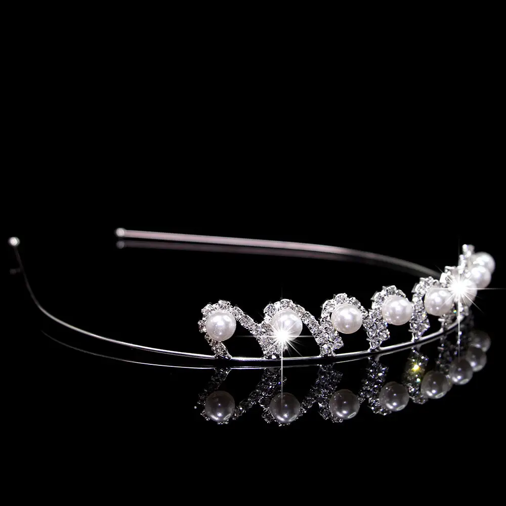 European & American Multi-Layer Pearl Hairband with Rhinestones — feature 9