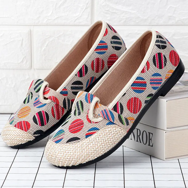 Clearance Women's Shoes Old Beijing Cloth Shoes Women's New Flying Woven Shoes Casual Single Shoes Foreign Trade Soft Sole Middle-aged and Old Mother Shoes - Image 6