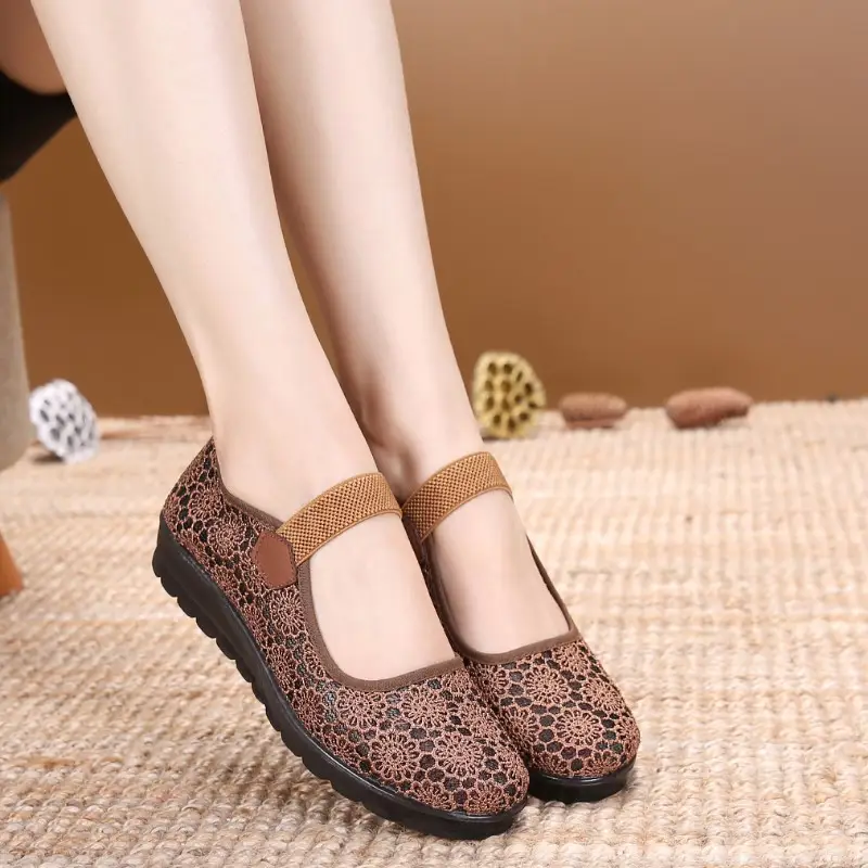 Middle-aged and Elderly Women's Shoes Spring and Summer Breathable Mesh Shoes Soft-soled Old Lady Beijing Cloth Shoes Flat Milk Shoes Mesh Shoes - Image 4
