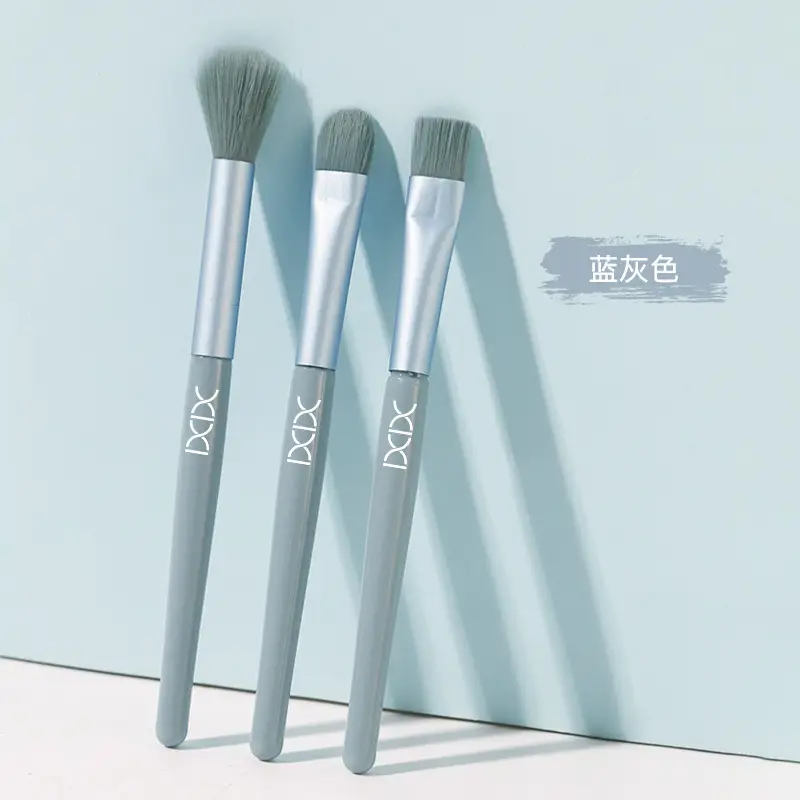 xixi 3-Piece Blush Eye Shadow Blush Brush Set - Image 2