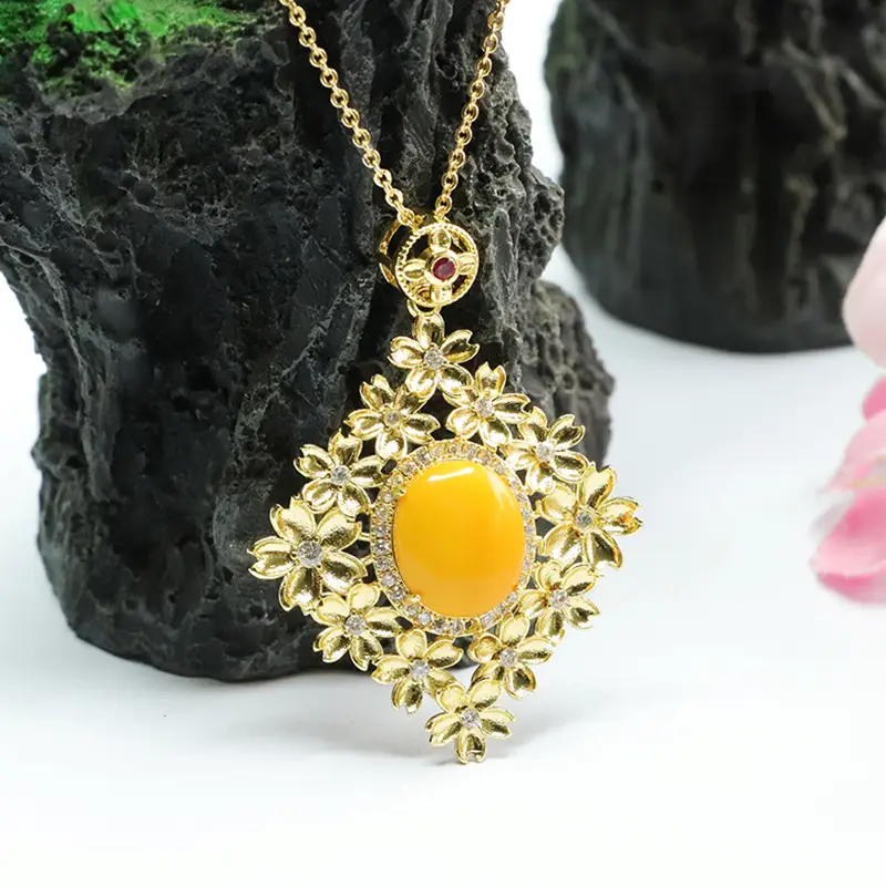 Yellow Amber Flower Necklace for Women Gold Plated — feature 11