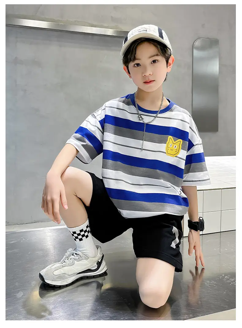 Kids Black Elephant Print T-Shirt Summer 2024 Medium Large — feature 13