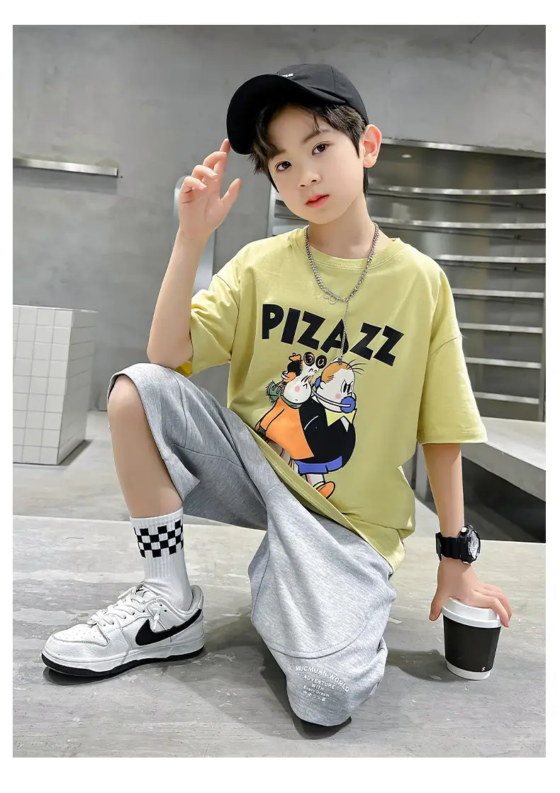 Kids Black Elephant Print T-Shirt Summer 2024 Medium Large — feature 36