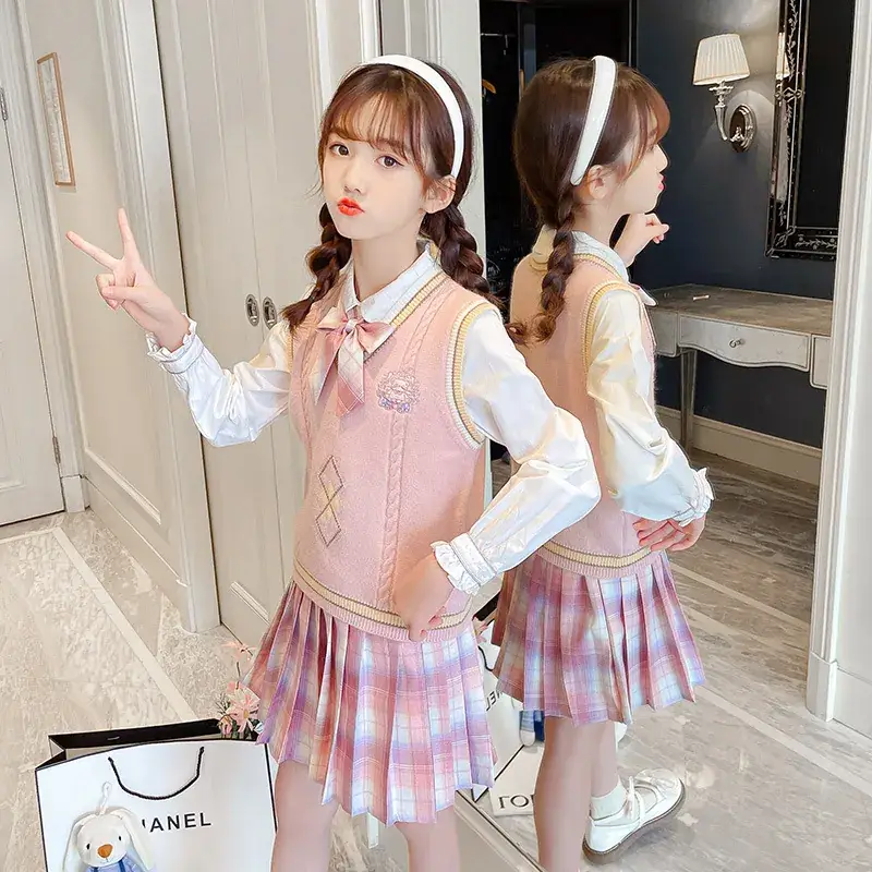 Girls Korean Style Rhombic Vest Shirt Pleated Skirt Set - Image 5