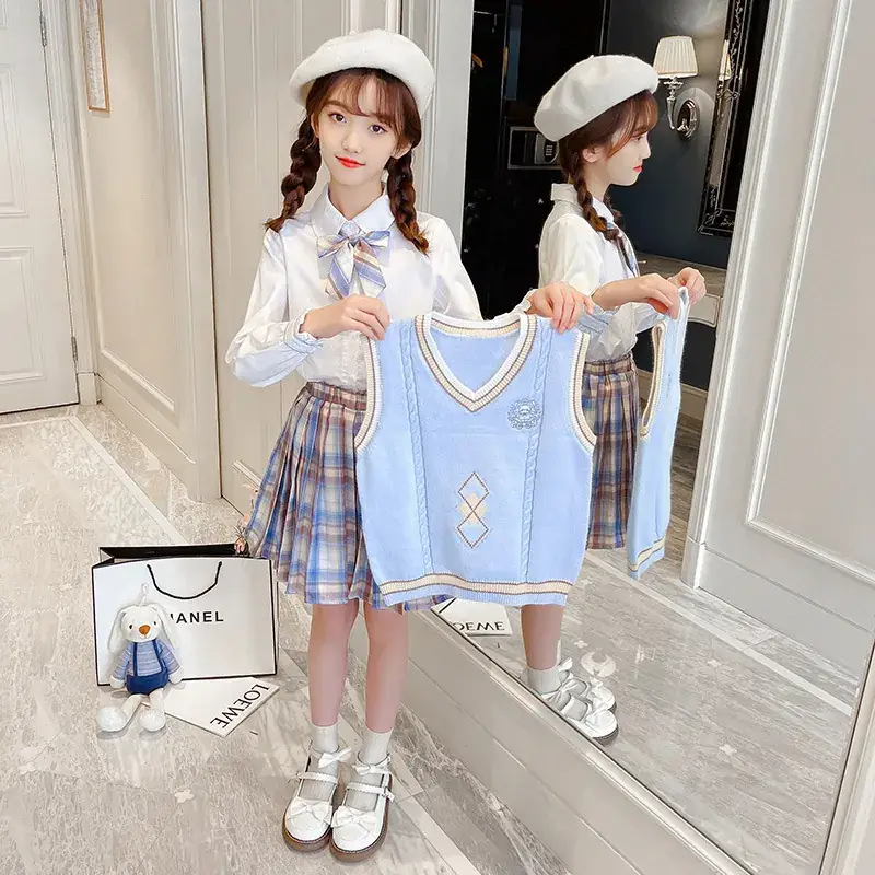 Girls Korean Style Rhombic Vest Shirt Pleated Skirt Set - Image 2
