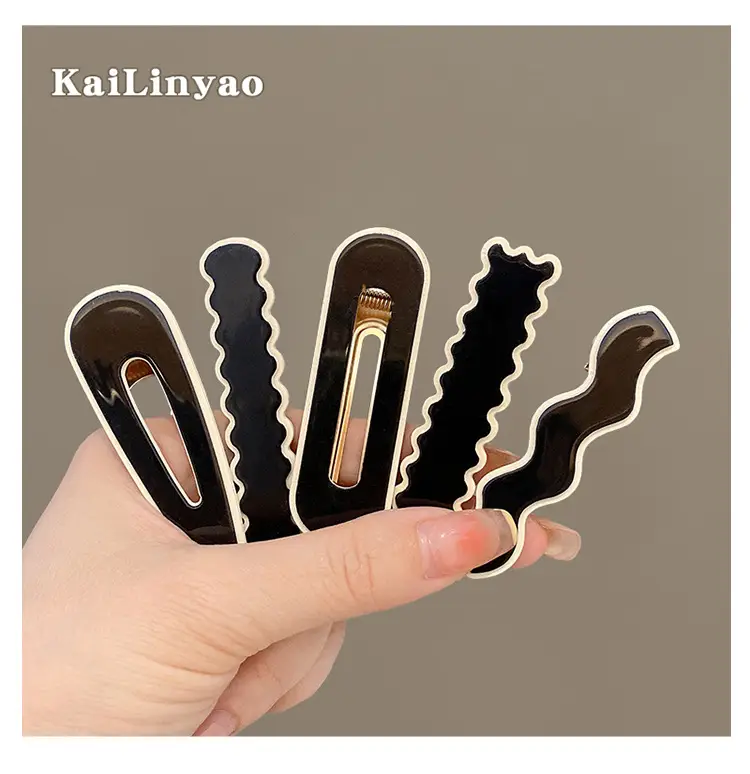 2023 New Cyber Celebrity Hairpin Clip for Women — feature 6