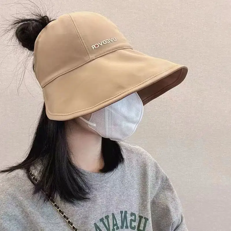 Women's Grey Reversible Bucket Hat with Large Brim - Image 2