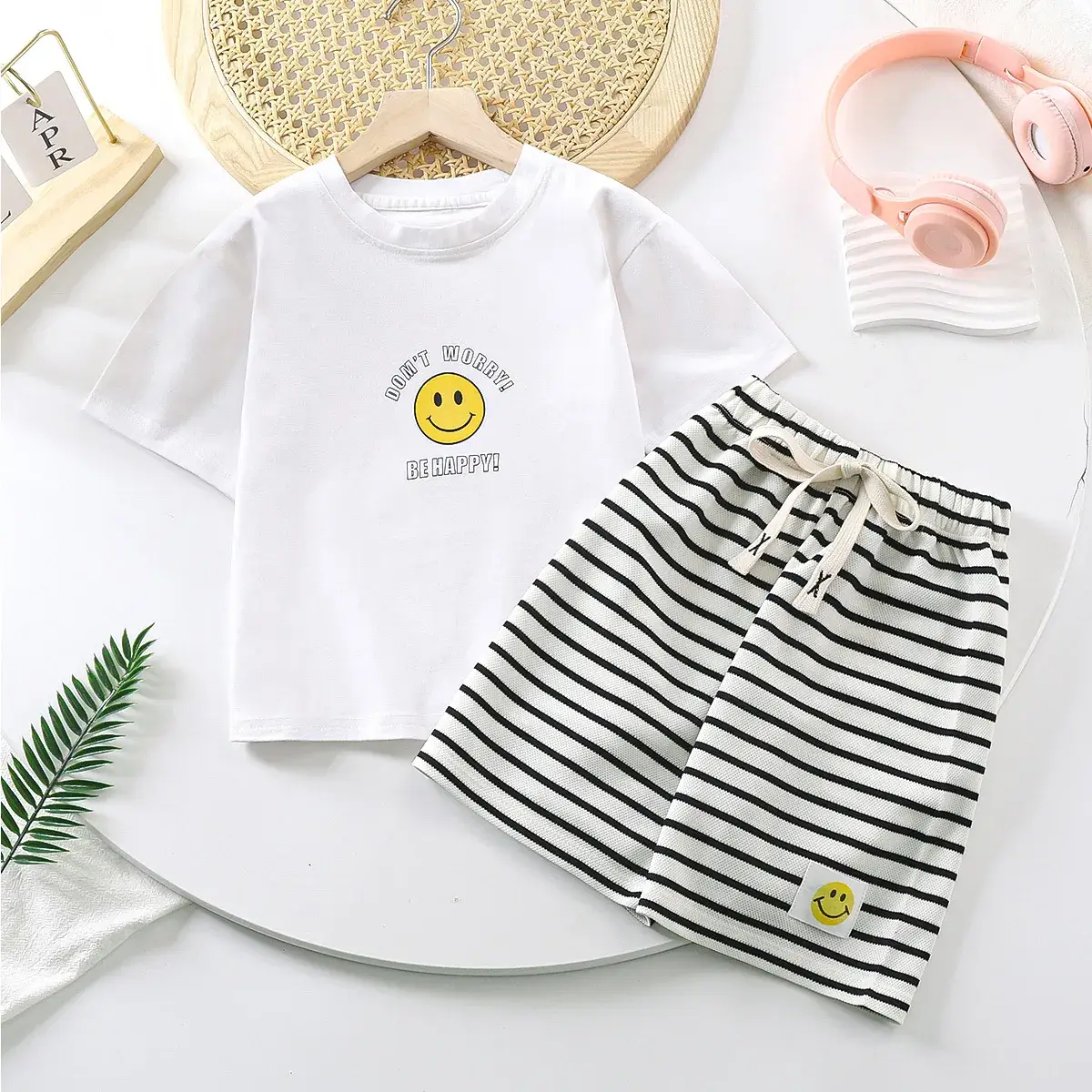 New Summer Striped Shorts for Boys Girls Large — feature 2