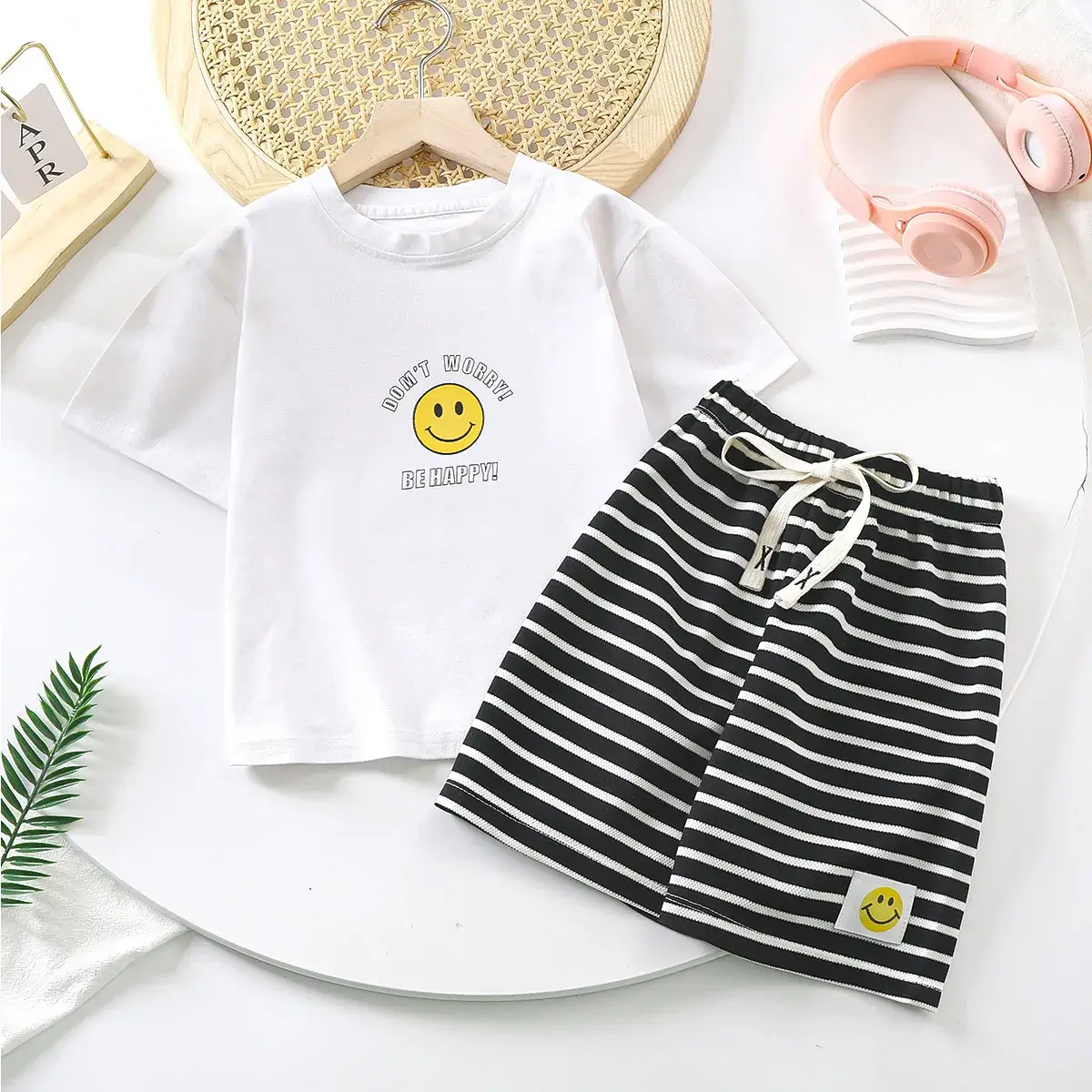 New Summer Striped Shorts for Boys Girls Large — feature 3