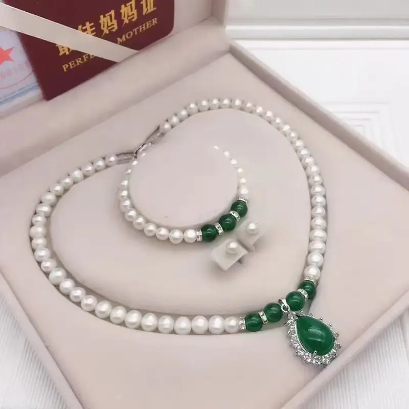 Pearl Necklace Set with Green Glare & Shell Beads - Image 11