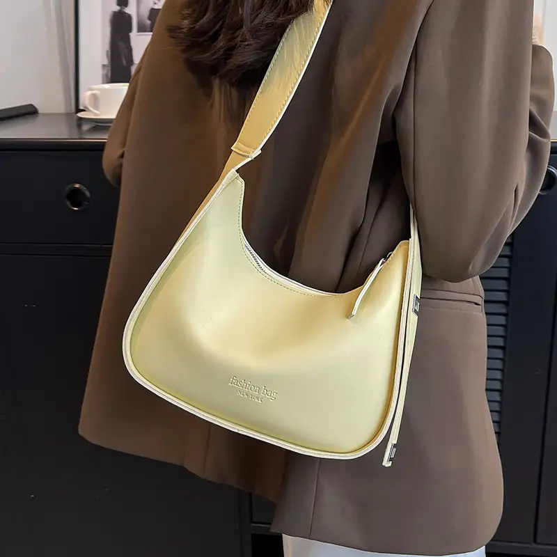 Small Shoulder Messenger Bag Brown Leather 2023 - Image 9