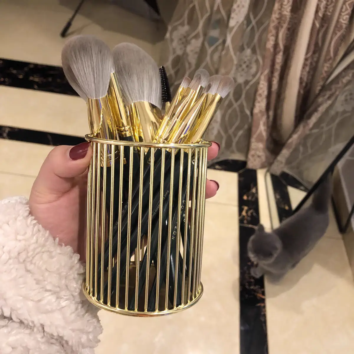 Golden Wrought Iron Makeup Brush Storage Bucket