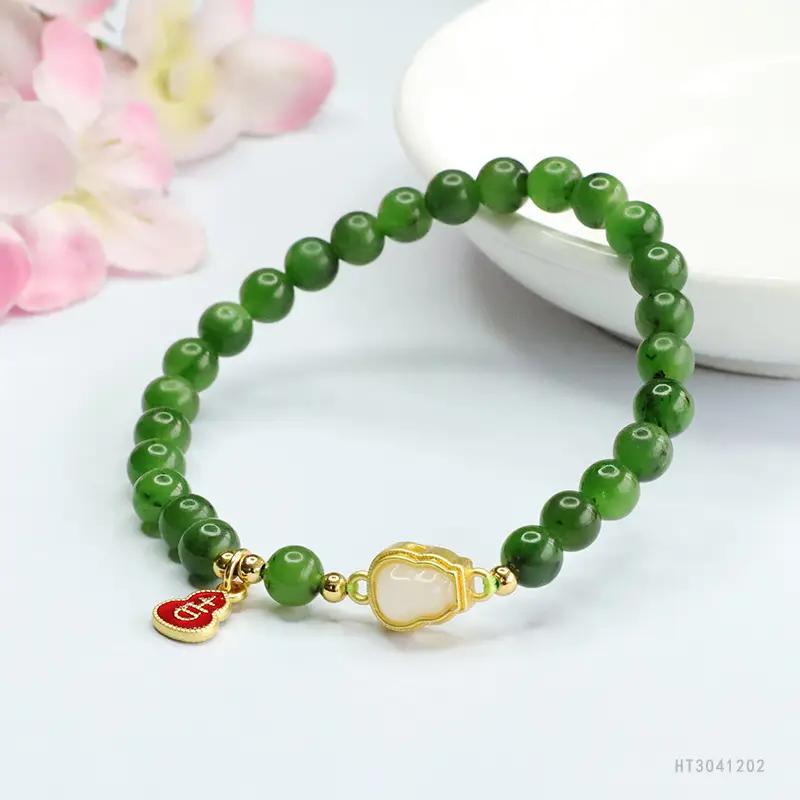 Green Jade Bracelet with Heart Pendant for Women — feature 9