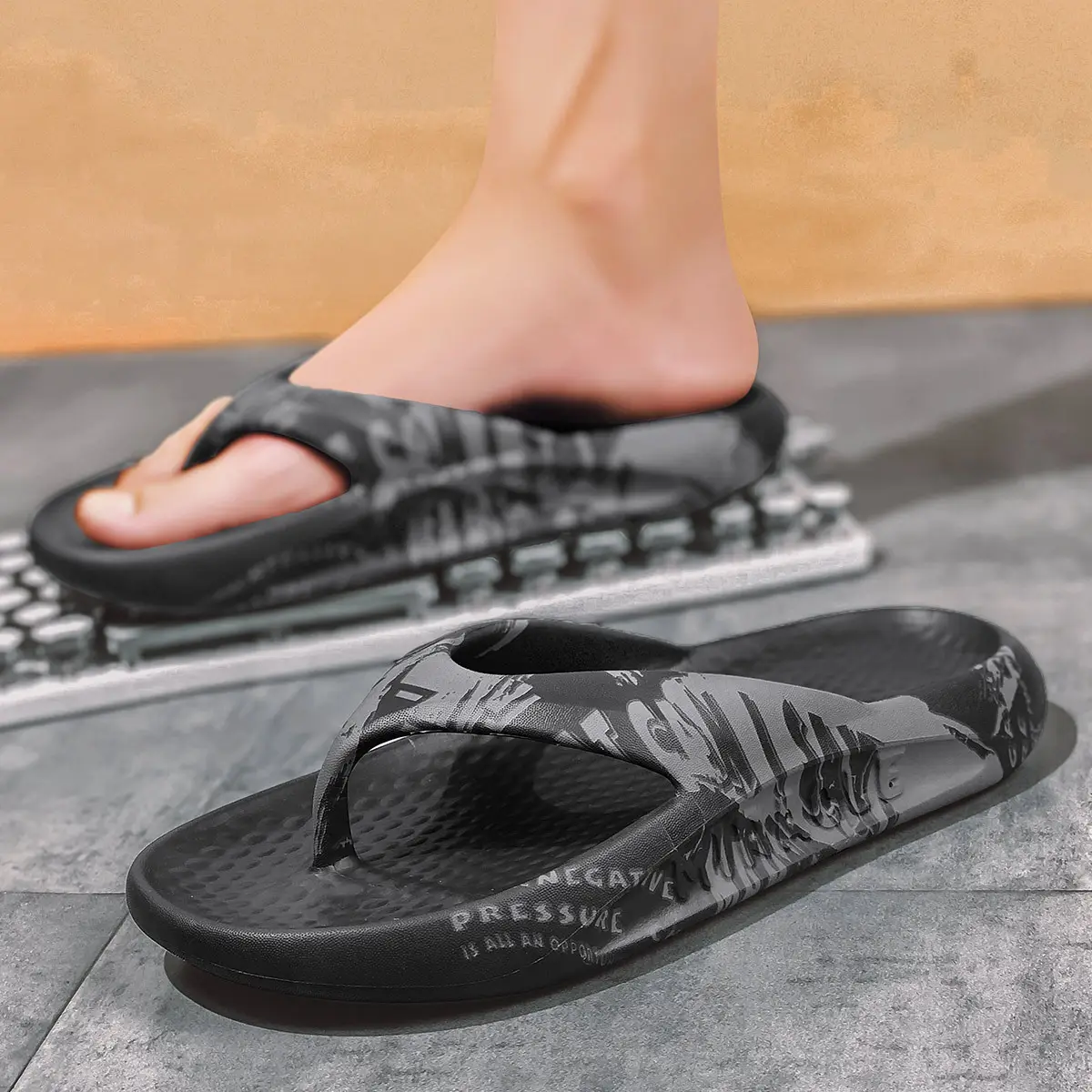 2021 Men's Black Synthetic Flip Flops Beach Slippers