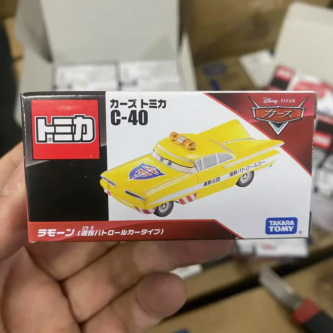 TOMY multi-card simulation alloy car model racing car story mobilization die toy car Lightning McQueen sports car