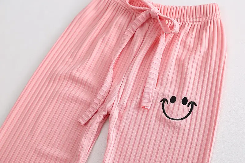 Girls Green Smile Face 2-Piece Summer Suit 2023 — feature 13