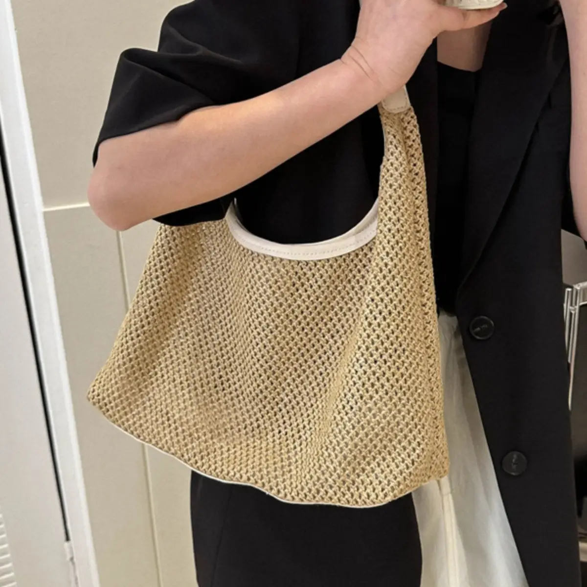 Women's Straw Woven Shoulder Bag Gold Seaside Travel