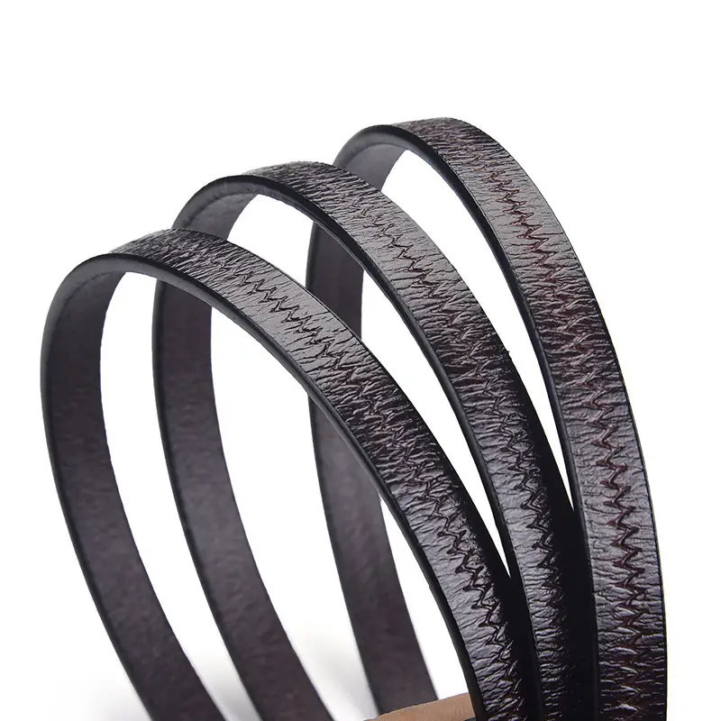 Women's Green Embossed Leather Belt with Ring - Image 8