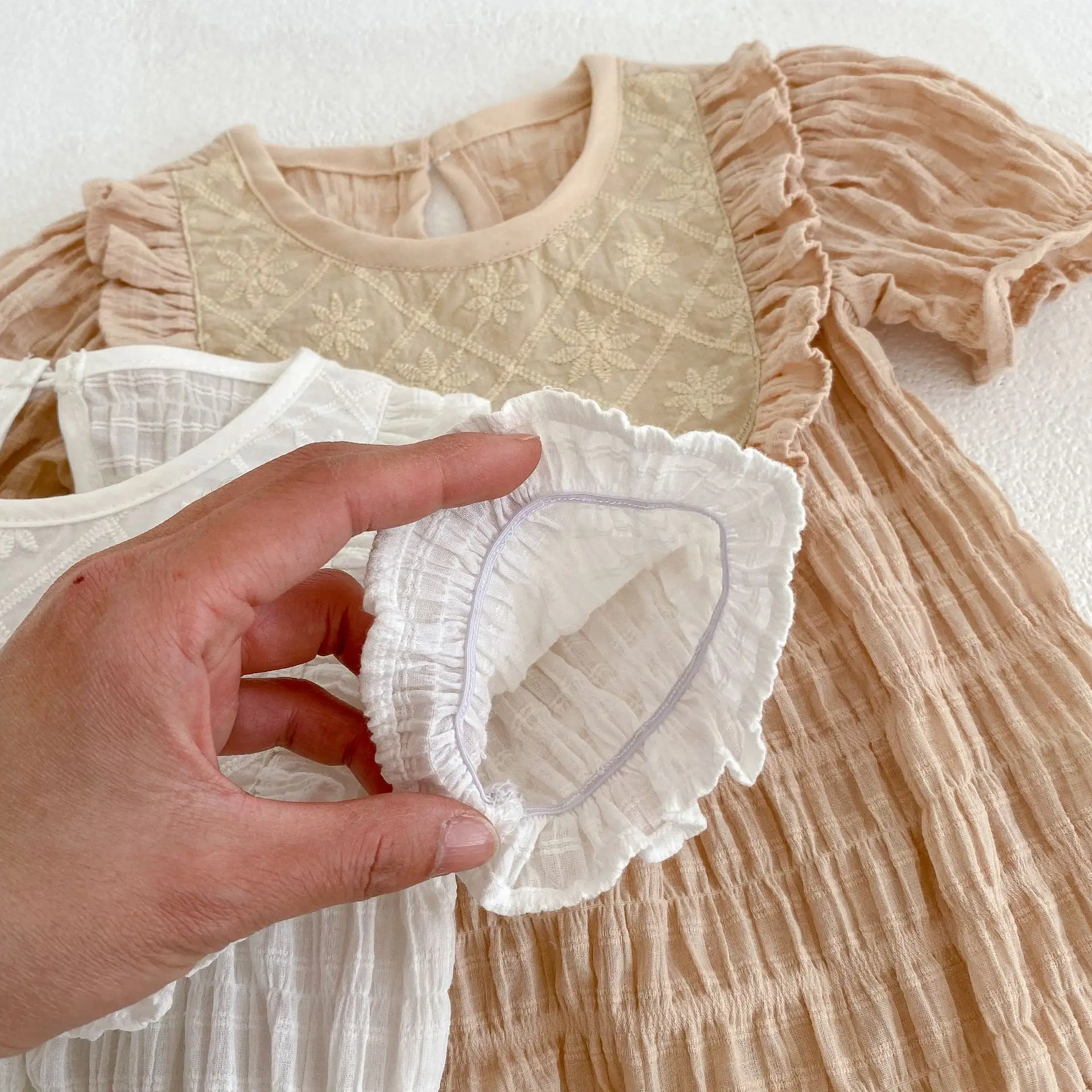 Baby Jacquard Suit Beige White Ear-Triangle Shorts — feature 10
