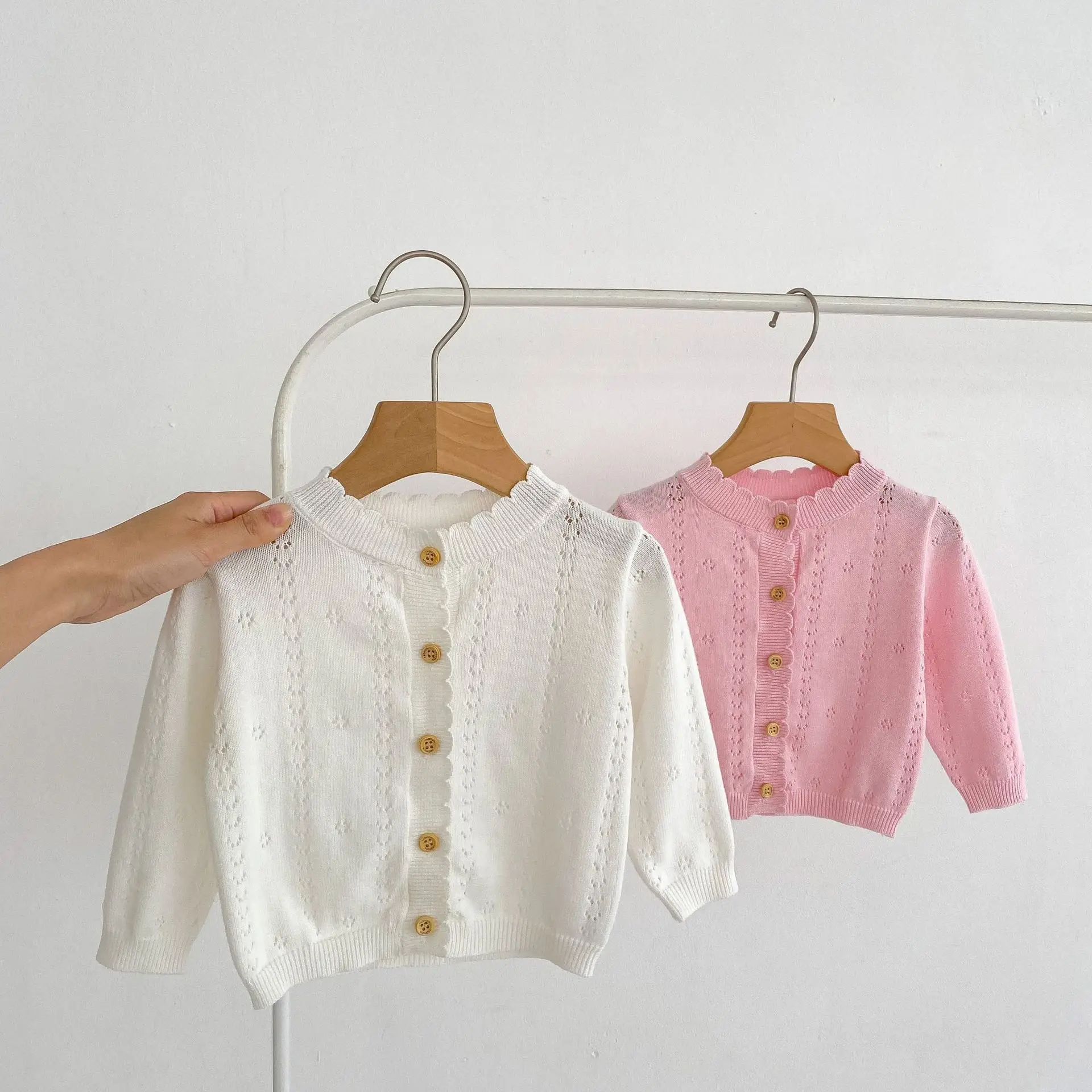 2025 Spring Cardigan Heart Shaped Sun Protection Jacket 2 Colors - Image 4