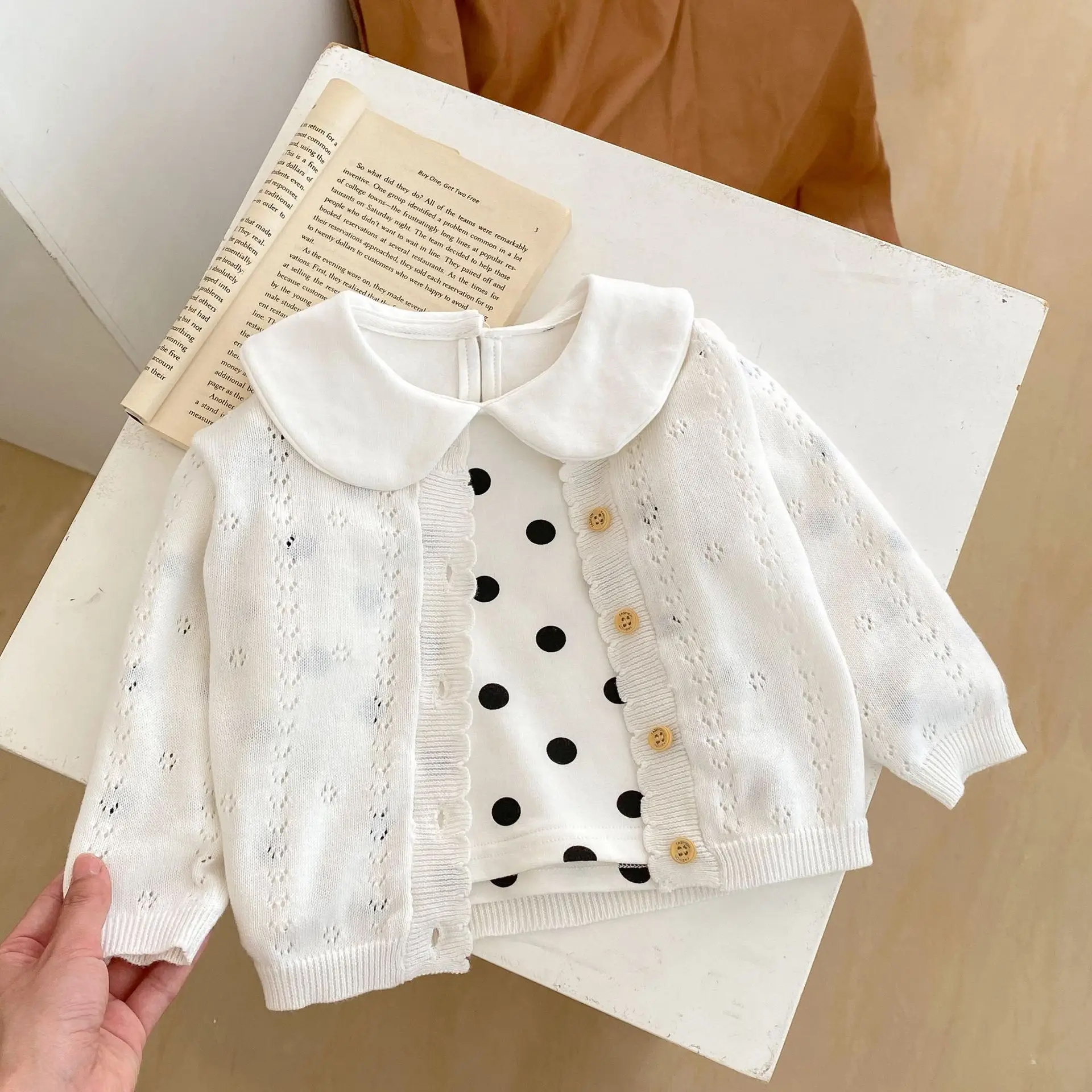 2025 Spring Cardigan Heart Shaped Sun Protection Jacket 2 Colors — feature 15