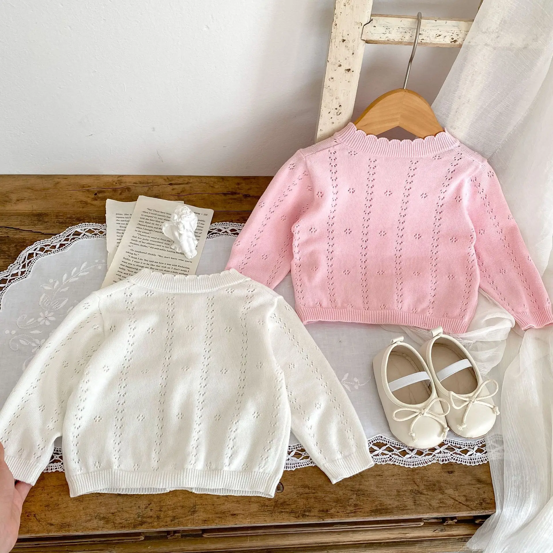 2025 Spring Cardigan Heart Shaped Sun Protection Jacket 2 Colors — feature 5