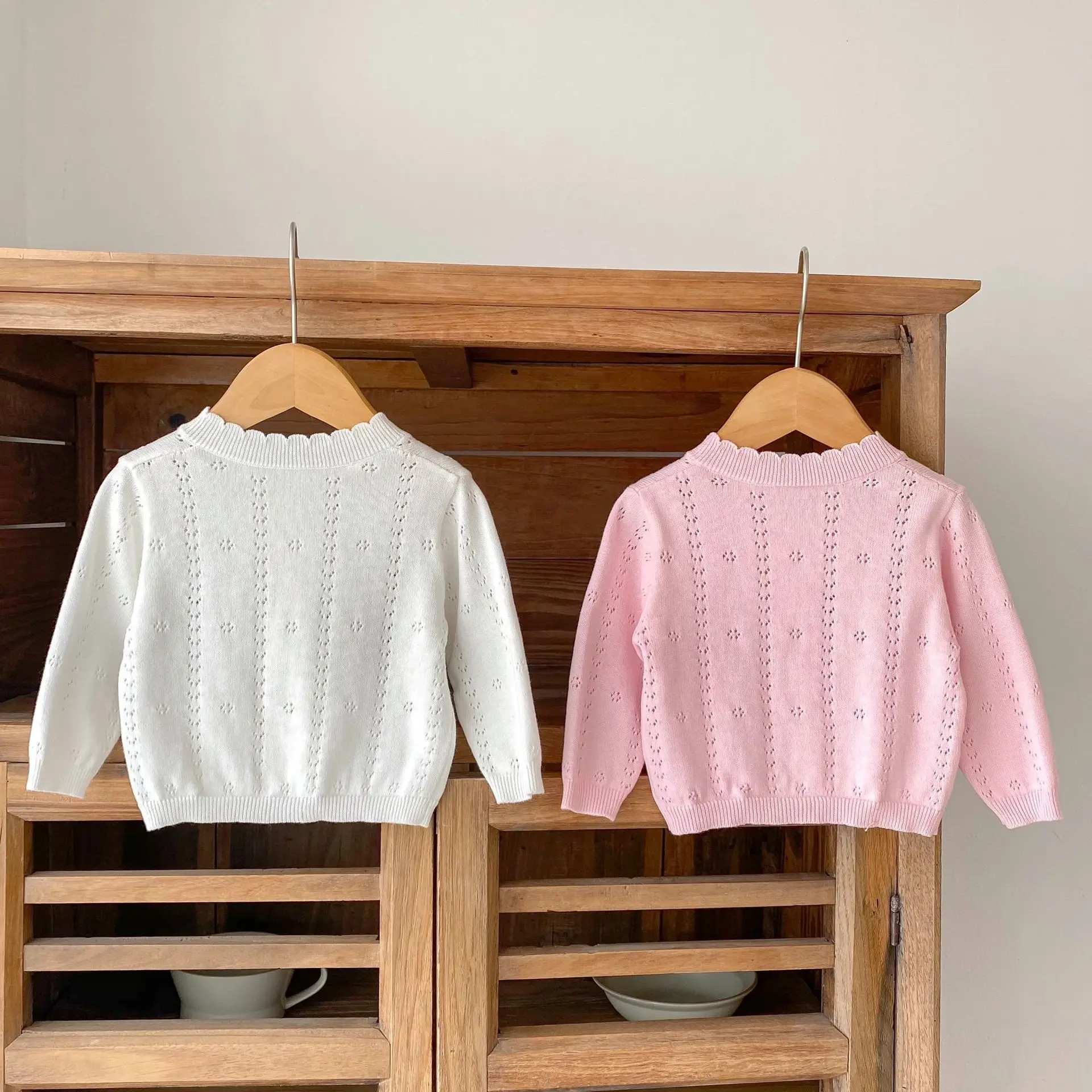 2025 Spring Cardigan Heart Shaped Sun Protection Jacket 2 Colors — feature 9