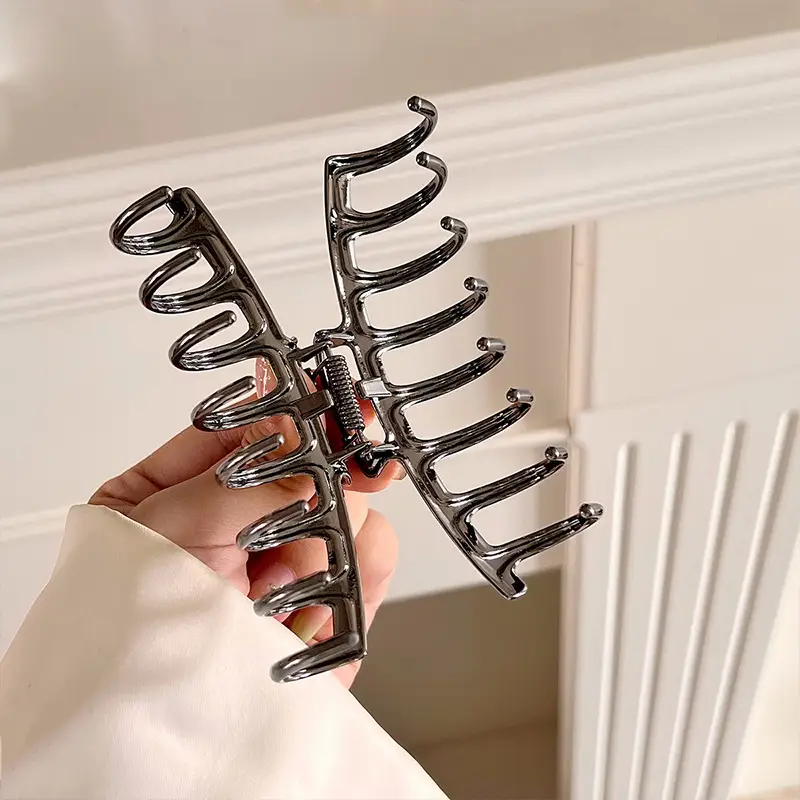 Silver Large Metal Hair Clip for Women Volume Hair Accessory — feature 11