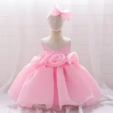 White Puffy Skirt Princess Dress for Kids Wedding Host — feature 9
