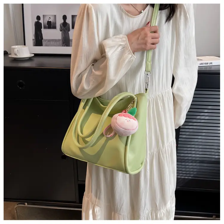 Black Large Capacity Shoulder Crossbody Bag 2023 — feature 20