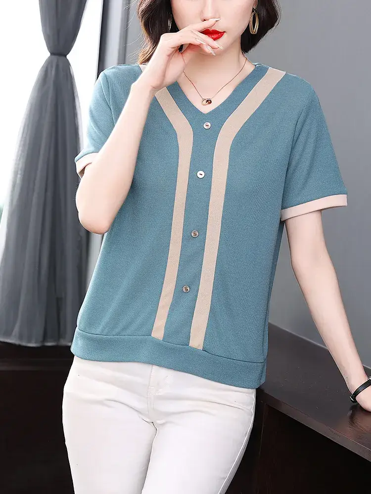 40yo Women Pink V-Neck T-Shirt Large - Image 6