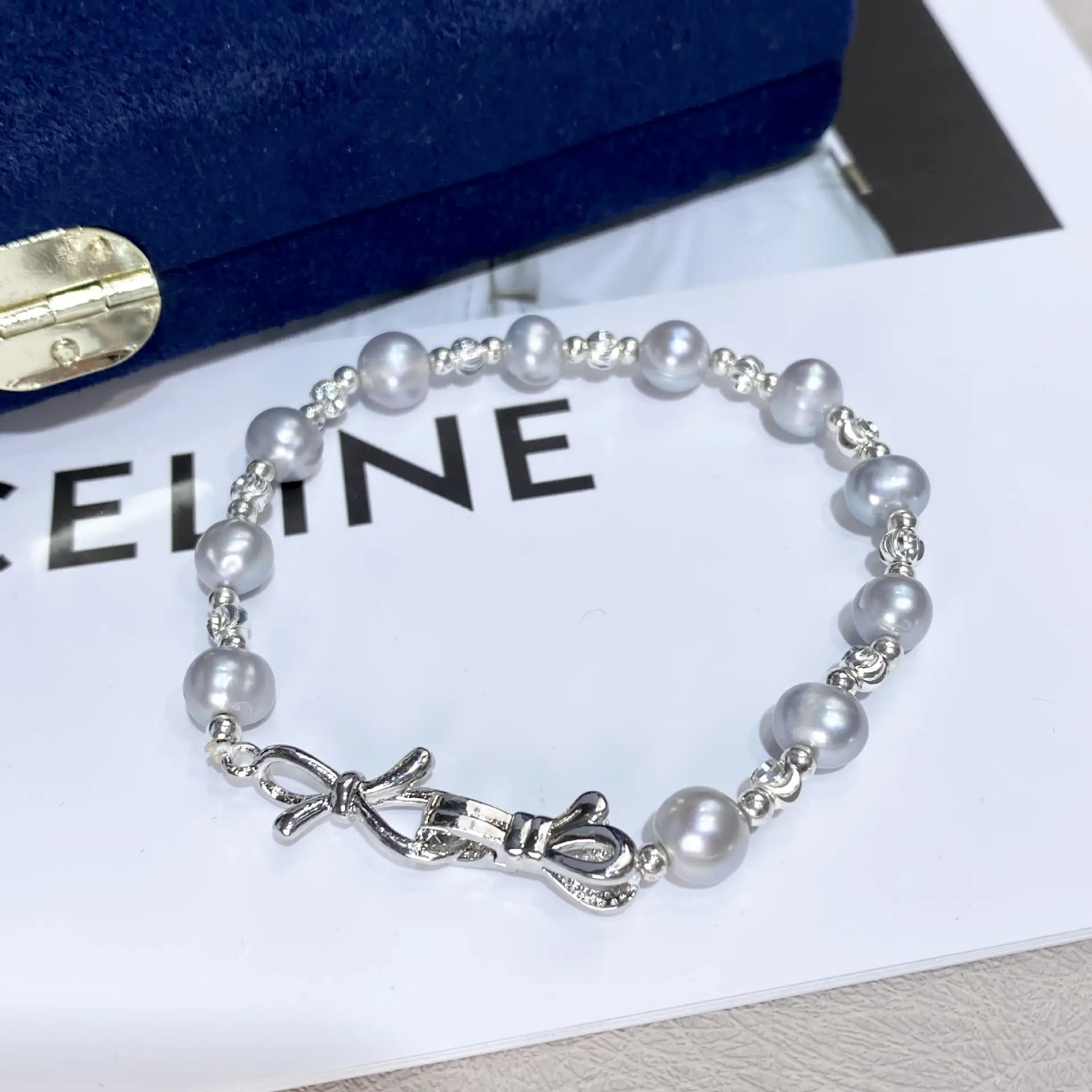 18K Gold-Filled Pearl Bracelet for Women Gray — feature 3