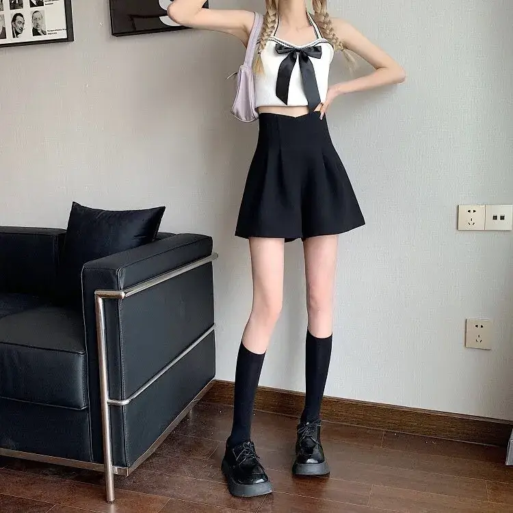 Women Black Wide Leg High Waist Shorts Set — feature 11