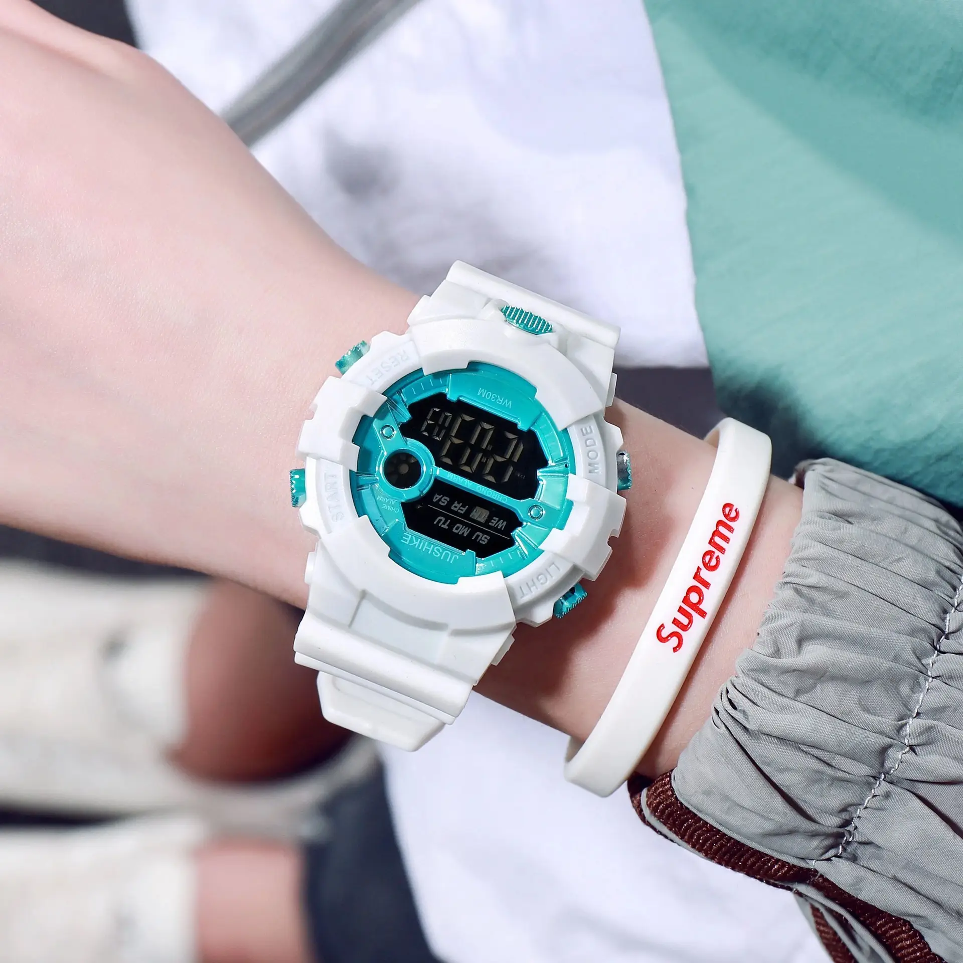 Green Multifunctional Alarm Watch for Kids - Image 12