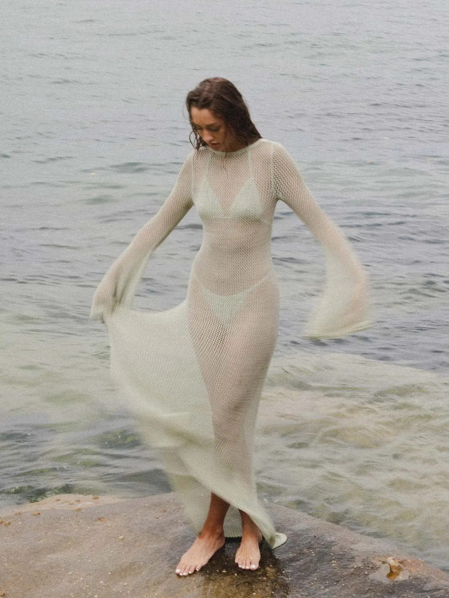 New Knitted Long-sleeve Backless Dress for Women — feature 11