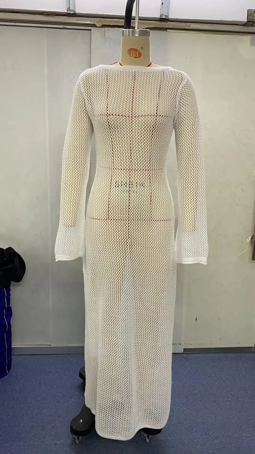 New Knitted Long-sleeve Backless Dress for Women — feature 25