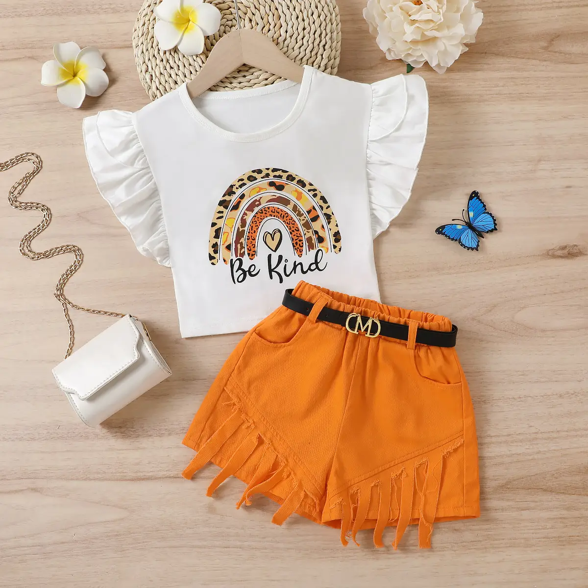 White Flying Sails T-Shirt with Heart Print + Brown Fringed Shorts Set — feature 10