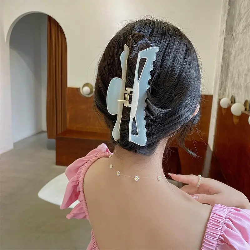 Oversized Shark Clip for Thick Hair Back Head Hairpin Grab - Image 8