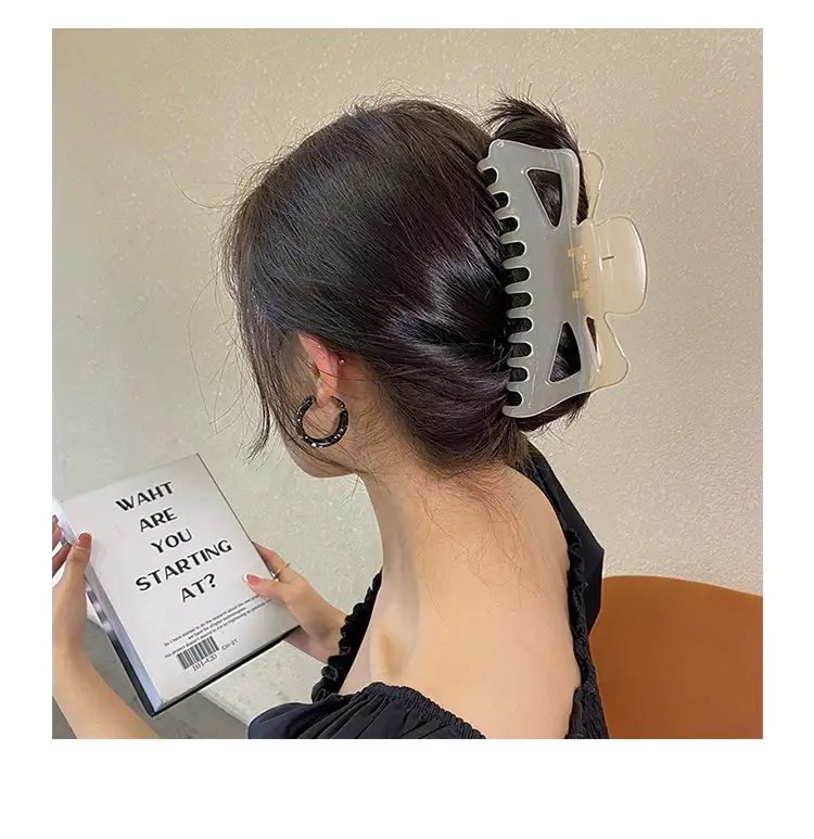 Oversized Shark Clip for Thick Hair Back Head Hairpin Grab — feature 6