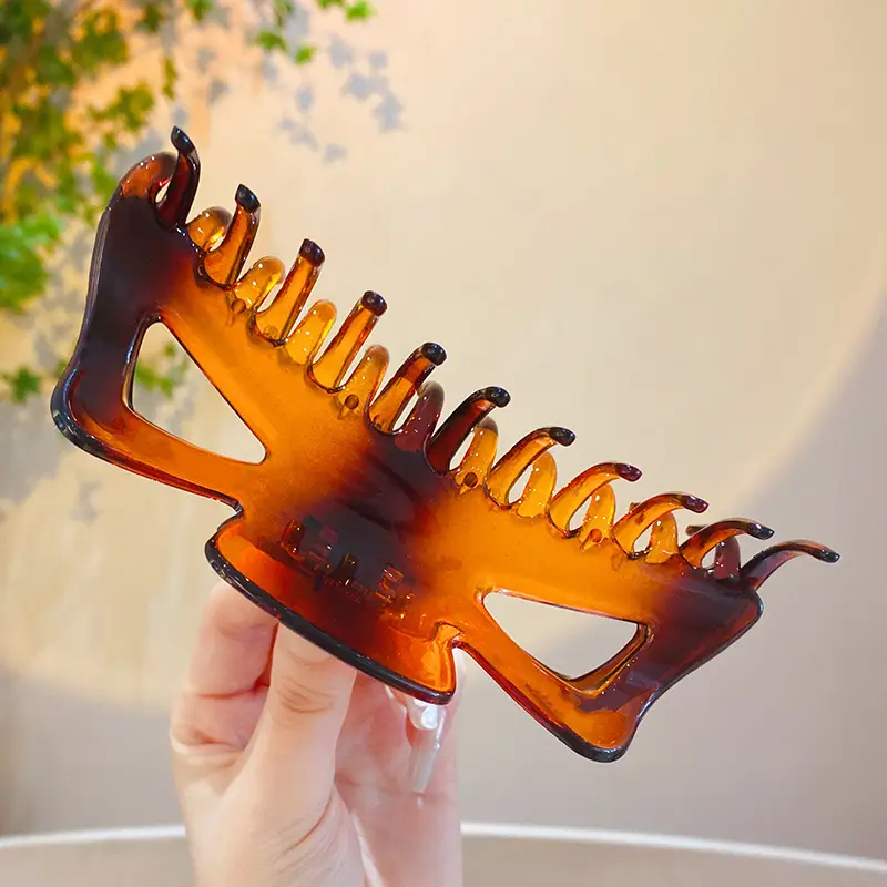 Oversized Shark Clip for Thick Hair Back Head Hairpin Grab - Image 2