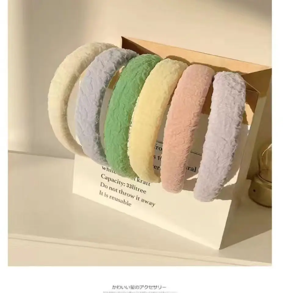 Green Bubble Velvet Hair Band for Women — feature 6