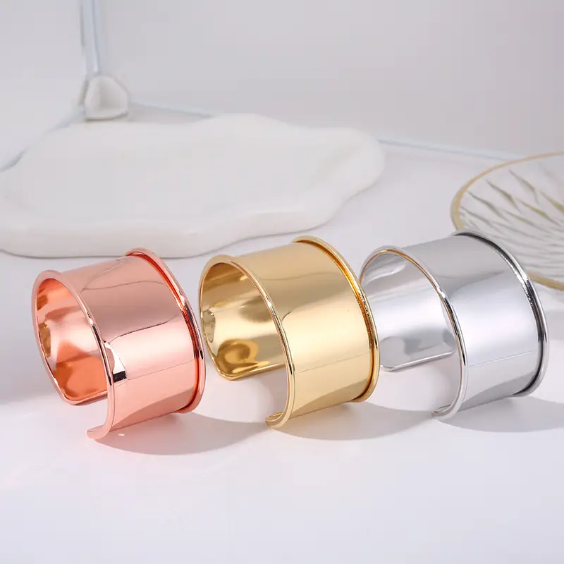 Adjustable Metal Exaggerated Glossy Bracelet for Women