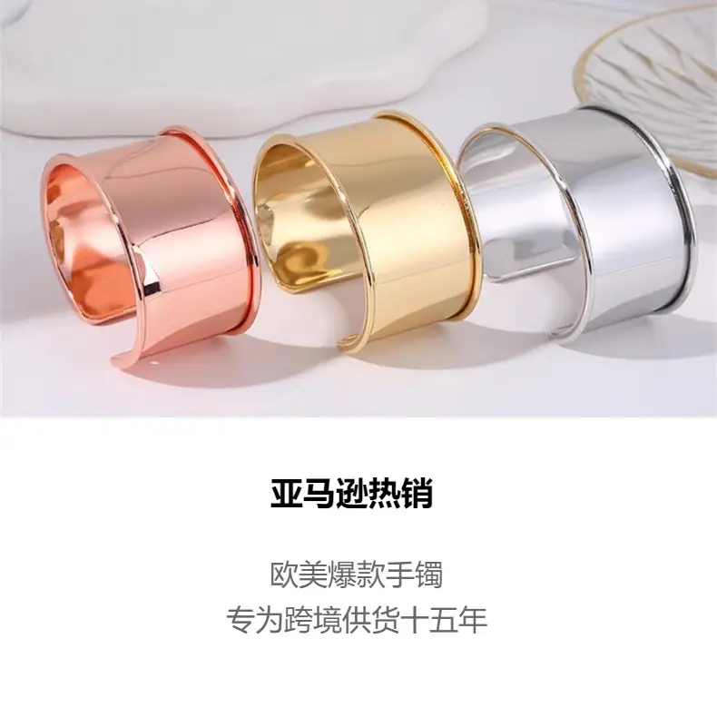 Adjustable Metal Exaggerated Glossy Bracelet for Women — feature 3