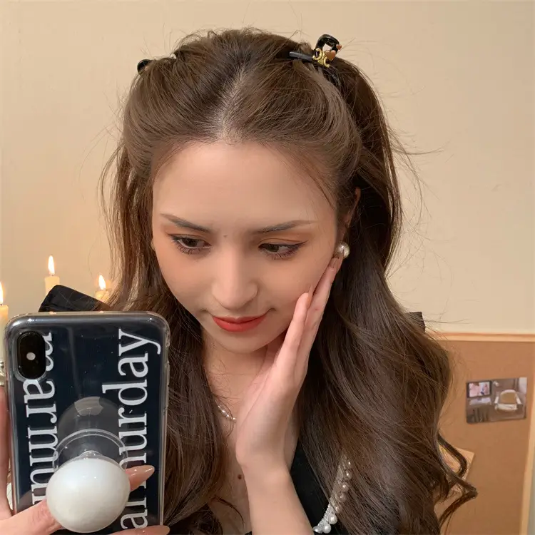 High-end Princess Hair Clips for Women 2023 — feature 3