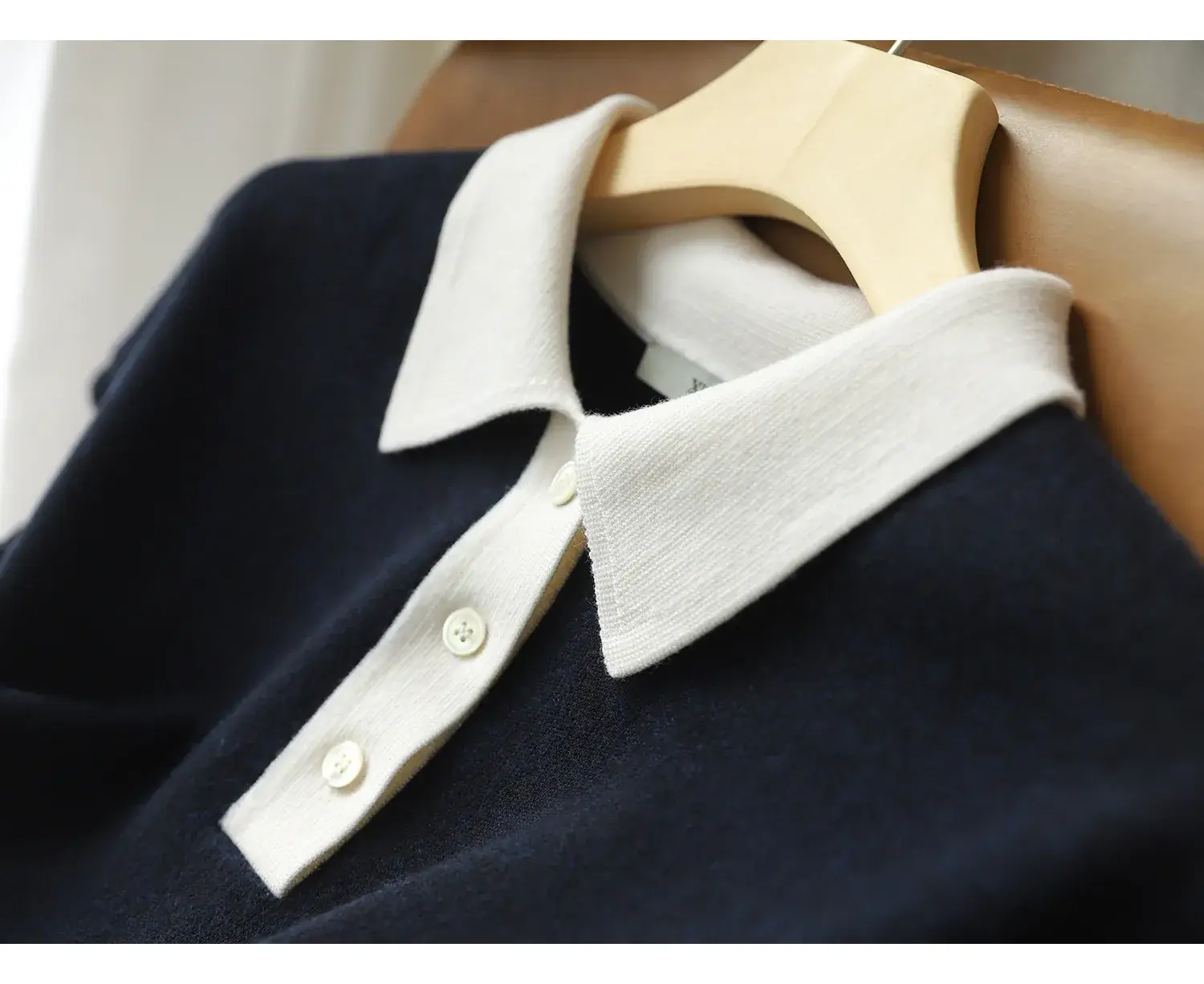 Women Korean Lapel Top Black White Short Sleeve 2023 — feature 10