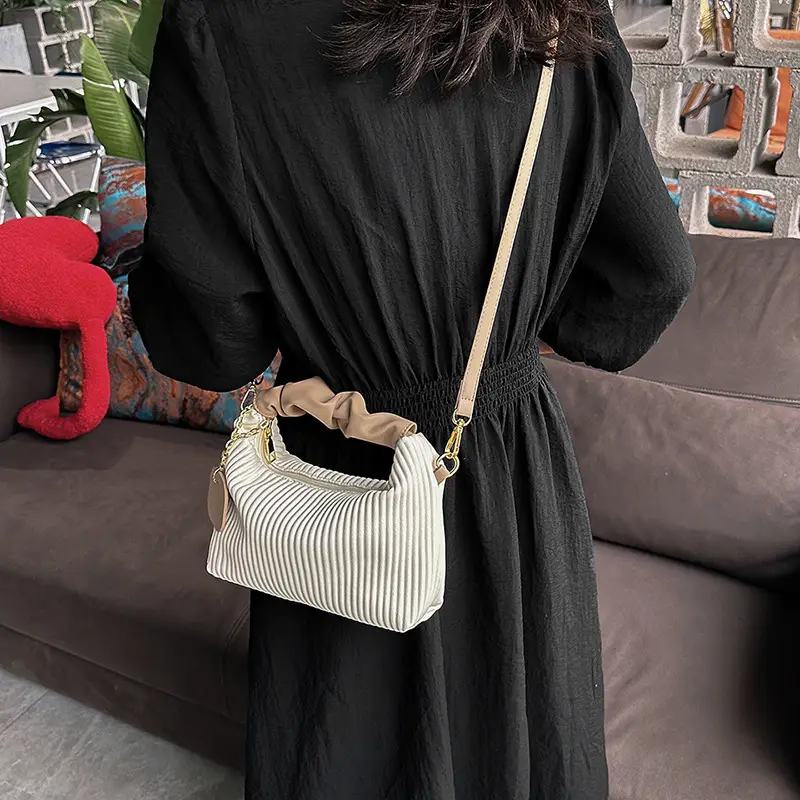 Vintage Pleated Shoulder Bag Women 2023 Korean Style - Image 2