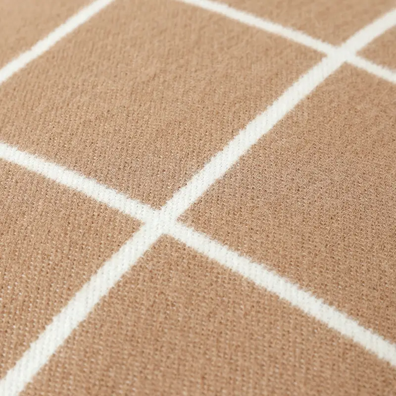 H-pattern Wool Pillowcase European American Style — feature 40