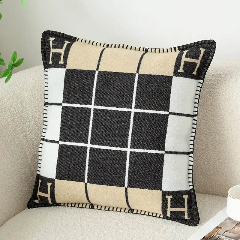 H-pattern Wool Pillowcase European American Style - Image 11