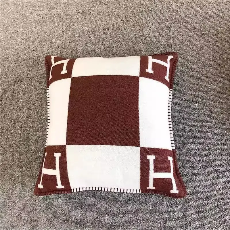 H-pattern Wool Pillowcase European American Style - Image 23